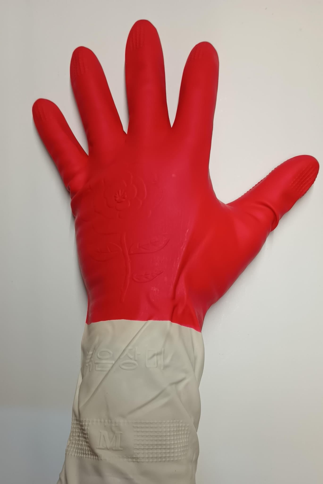 GUANTE LATEX MEDIUM.——————— $2.49