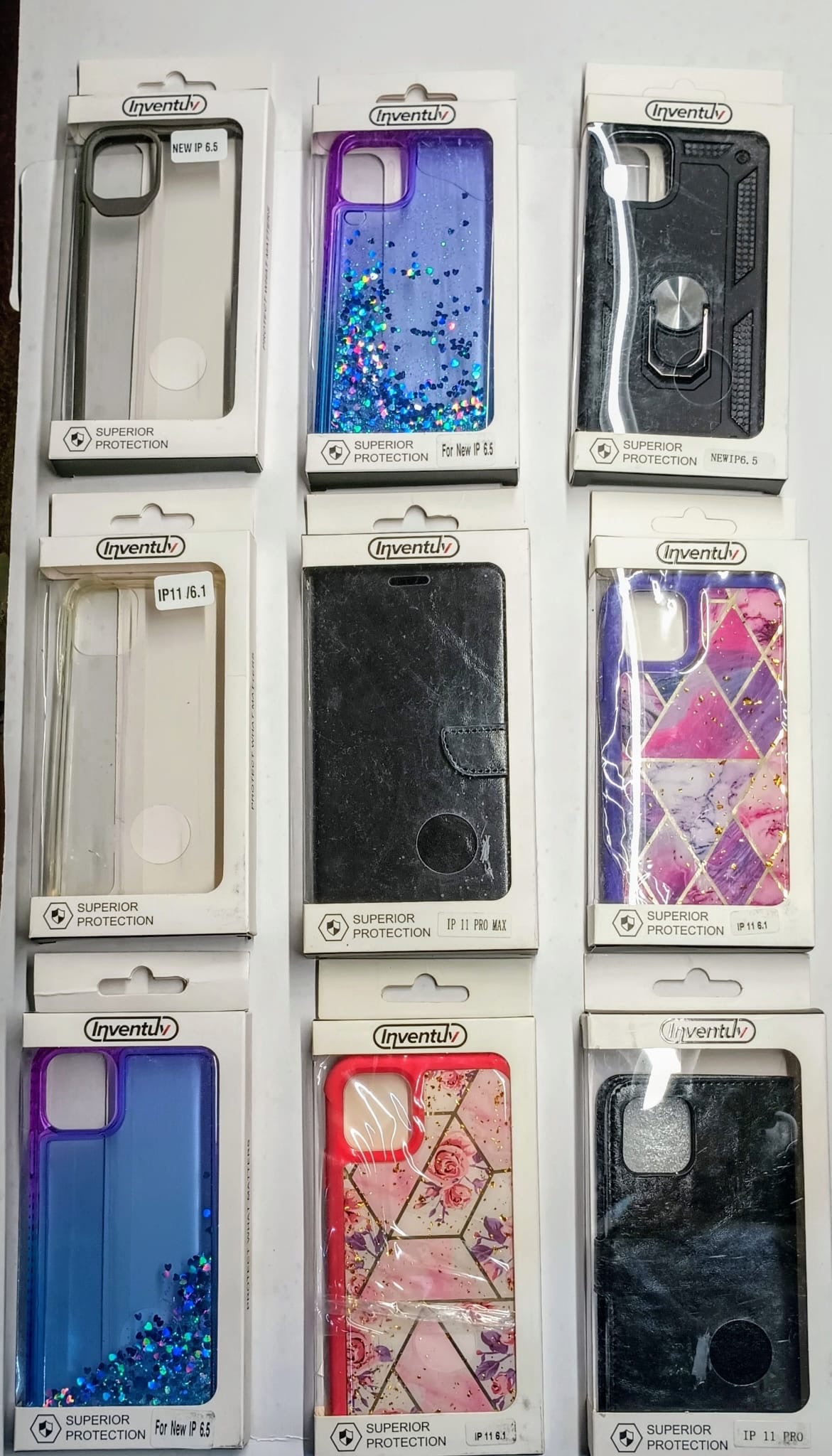 PHONE CASE IPHONE 11 PRO MAX.—————— $3.99