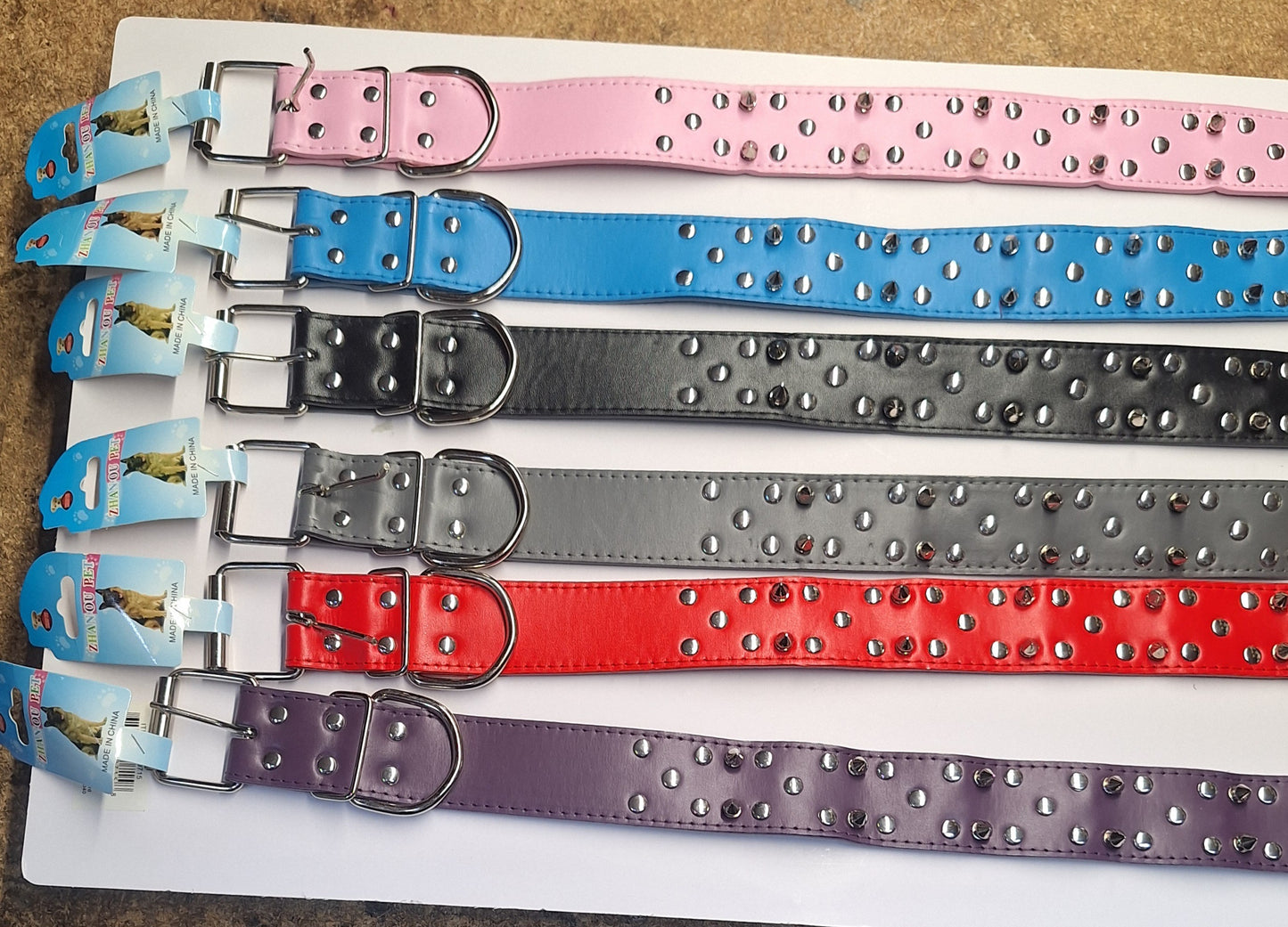 DOG COLLAR BIG.————- $9.99