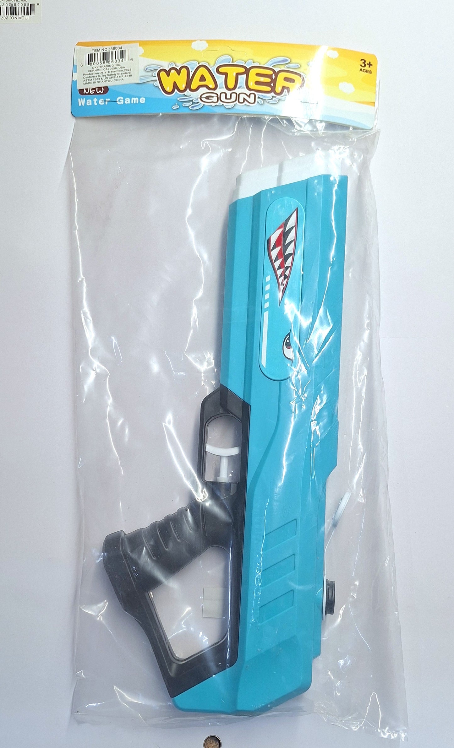 SHARK WATER GUN. (# 86034)—————————-$7.99