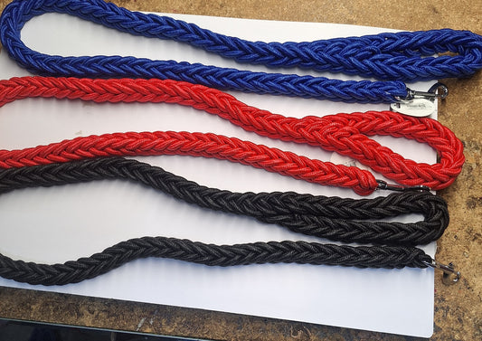 DOG ROPE FOR BIG DOGS.      (# T1600)-————  $ 9.99