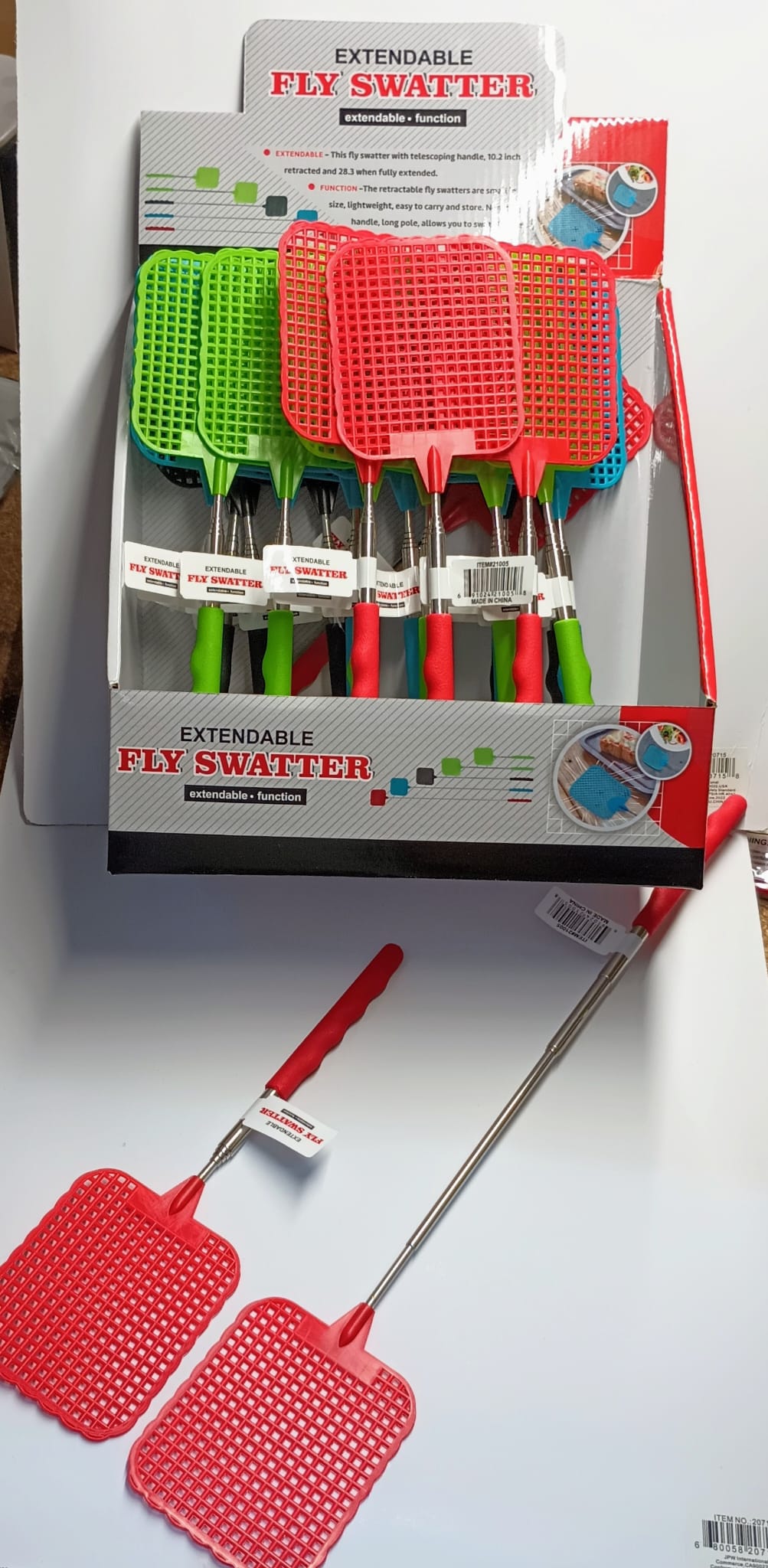 MATAMOSCAS FUNCIÓN EXTENSIBLE.————— $2.99